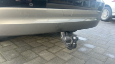 Land Rover Discovery 3.0 D300 R-Dynamic HSE 5dr Auto Diesel Station Wagon